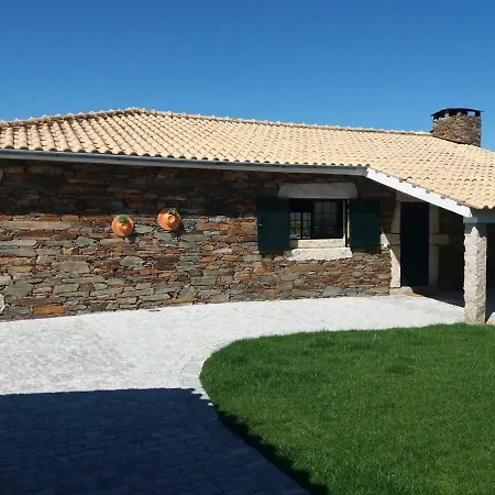 T3 Com Piscina E Jardim - Casula No Caramulo * Tondela